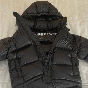 Black Aritzia Super Puff Shorty Jacket | XS